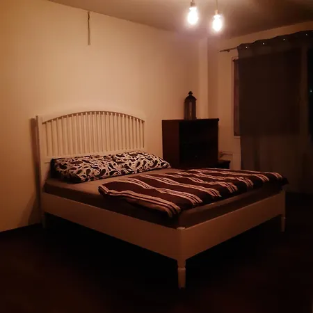 Διαμέρισμα Apartament 68 M2 *
